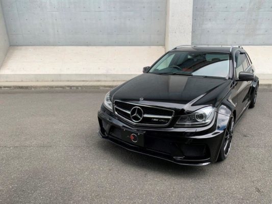 メルセデス・ベンツ C180 ワゴン　AMG　ワイドボディ　純正ブラックホイール　レッドコンビシート画像1