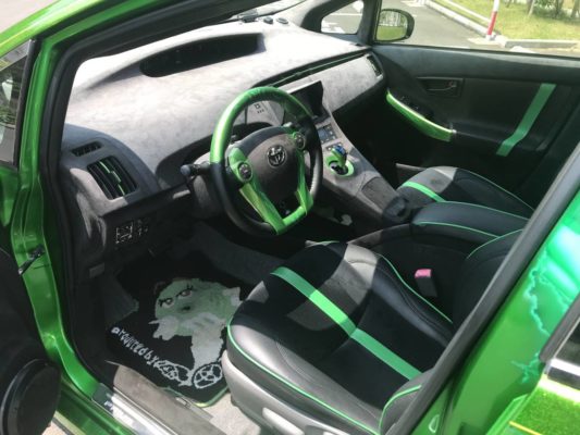 プリウス！程度良好！フルカスタム車！画像4
