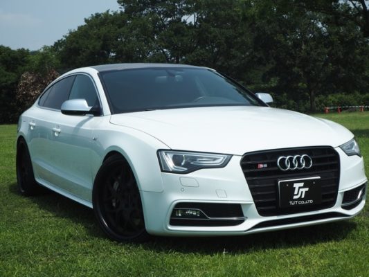 アウディ S5スポーツバック