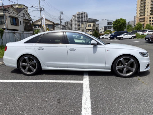 アウディA6 2.8FSIクワトロ Sラインプラス4WD　★限定車100台画像4