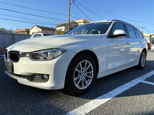 BMW 320i ツーリング★大人気車★走行2.6万k ★絶好調★税金完納★国内最安値★価格交渉可
