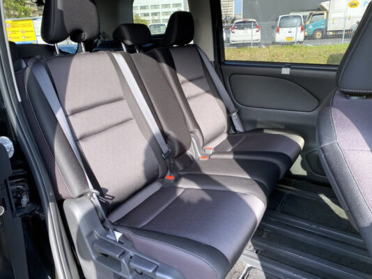 セレナ  Sハイブリッド ハイウェイスター VセレクションI I ★走行0.4万k★極良極美★禁煙車★両側電動スライド★全方位カメラ★国内最安値画像8