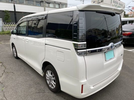 ヴォクシー  ハイブリッドX★令和2年式★極上極良★税金完納★両側電動スライド★車検ロング★ドラレコ★大人気ハイブリッド★国内最安値画像4