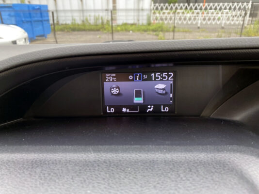 ヴォクシー  ハイブリッドX★令和2年式★極上極良★税金完納★両側電動スライド★車検ロング★ドラレコ★大人気ハイブリッド★国内最安値画像15