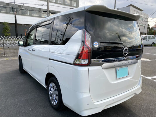 セレナ2.0S★走行0.6万k★絶好調★サイドカメラ★バックカメラ★税金完納★車検ロング★国内最安値画像6