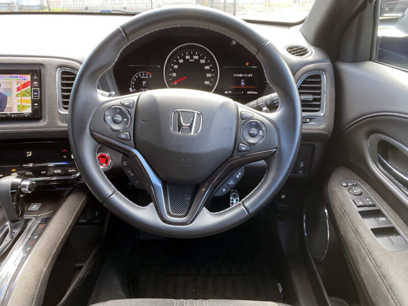 ヴェゼルRSホンダセンシング★走行2.3万k★令和1年式★税金完納★極上車★走行中TV視聴★ドラレコ★シートヒーター★激安画像13