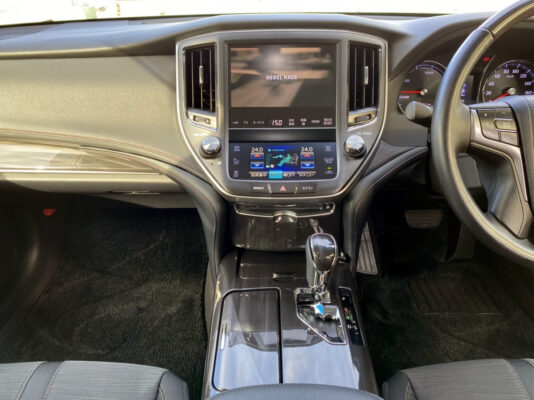 クラウンアスリート ハイブリッド2.5S ブラックスタイル★TRDフルエアロ★ウッドステアリング★ディーラー認定中古車★極良極美★新品タイヤ★ドラレコ★大人気セダン★激安画像11