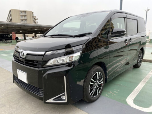 ヴォクシー 2.0 V★税金完納★アルパイン11ナビ★アルパイン後席モニター★シートヒーター★両側電動スライド★タイヤばり山★社外アルミ★大人気★国内最安値