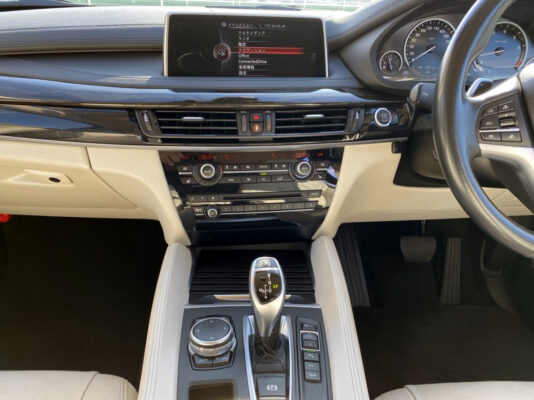 BMW X6 xDrive35i★大人気SUV ★税金完納★ホワイトレザー★ 360°カメラ★国内最安値画像11