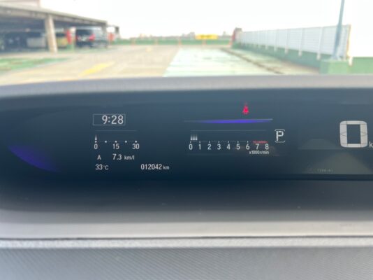 ステップワゴン スパーダ ホンダセンシング ★低走行12,000k ★極上極美 ★両側電動スライド ★7人乗り★国内最安値画像11