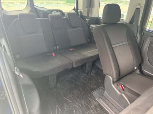 ステップワゴン スパーダ ホンダセンシング ★低走行12,000k ★極上極美 ★両側電動スライド ★7人乗り★国内最安値画像15