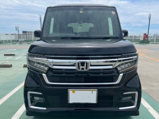 Nボックスカスタム Ｌ ★低走行0.9万k ★新車並み ★税金完納 ★片側電動スライド ★バックカメラ ★スタッドレス ★夏タイヤ付き ★大人気 ★国内最安値画像2