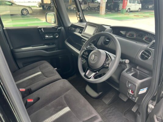 Nボックスカスタム Ｌ ★低走行0.9万k ★新車並み ★税金完納 ★片側電動スライド ★バックカメラ ★スタッドレス ★夏タイヤ付き ★大人気 ★国内最安値画像15