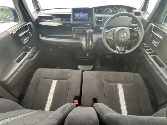Nボックスカスタム Ｌ ★低走行0.9万k ★新車並み ★税金完納 ★片側電動スライド ★バックカメラ ★スタッドレス ★夏タイヤ付き ★大人気 ★国内最安値画像14