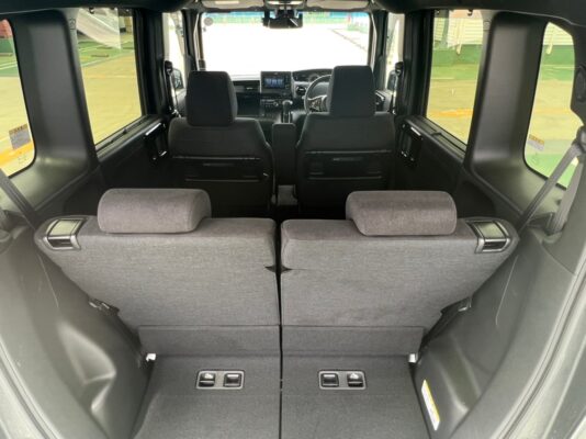 Nボックスカスタム Ｌ ★低走行0.9万k ★新車並み ★税金完納 ★片側電動スライド ★バックカメラ ★スタッドレス ★夏タイヤ付き ★大人気 ★国内最安値画像10