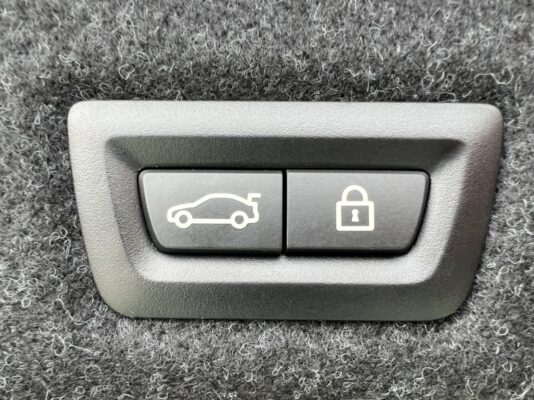 BMW 530e Mスポーツ アイパフォーマンス★税金完納★PHEV プラグインハイブリッド★黒レザー★極良極美★低走行★国内最安値画像14