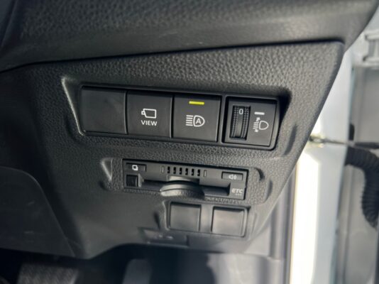 カローラクロス 1.8S★新車並み★低走行★税金完納★全方位カメラ★ドラレコ前後★車線変更センサー★国内最安値画像19