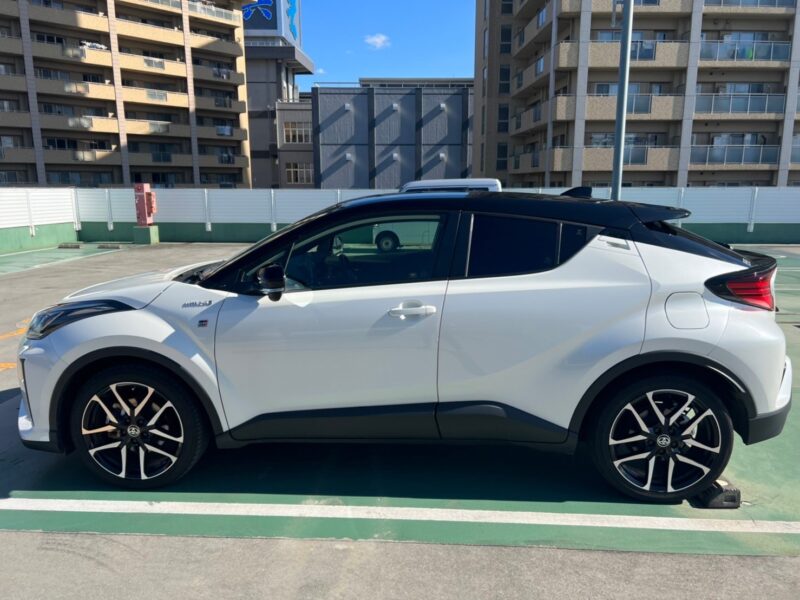 C-HR ハイブリッドS GRスポーツ★税金完納★ハーフレザー★ドラレコ前後★大人気★極上車★車線変更センサー★国内最安値★激安画像3