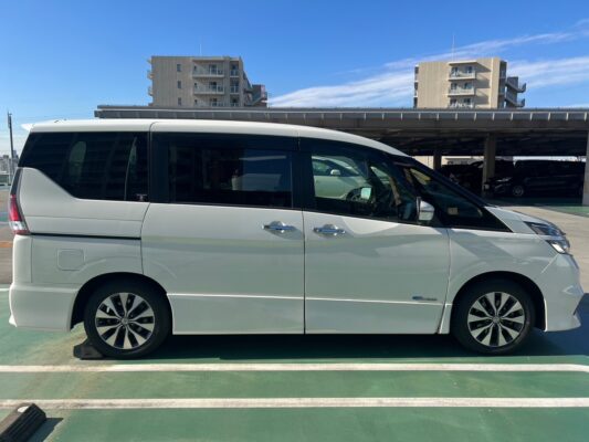 セレナ2.0 ハイウェイスター★税金完納★両側電動スライドドア★360°カメラ★スタッドレス★ドラレコ★極上車★国内最安値画像4