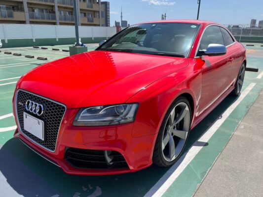 アウディ RS5 4.2 4WD★R4税金完納★ホワイトレザー★8気筒450馬力★ブラインドスポットモニター★極良極美★業界最安