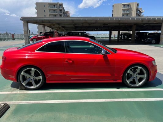 アウディ RS5 4.2 4WD★R4税金完納★ホワイトレザー★8気筒450馬力★ブラインドスポットモニター★極良極美★業界最安画像4