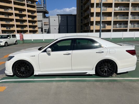 クラウンアスリート 2.5 ハイブリッド S★R4税金完納★激シブ★BLITZ車高調★シュタイナー20インチホイル★ROWENフルエアロ★カスタム総額100万Over★業界最安画像3