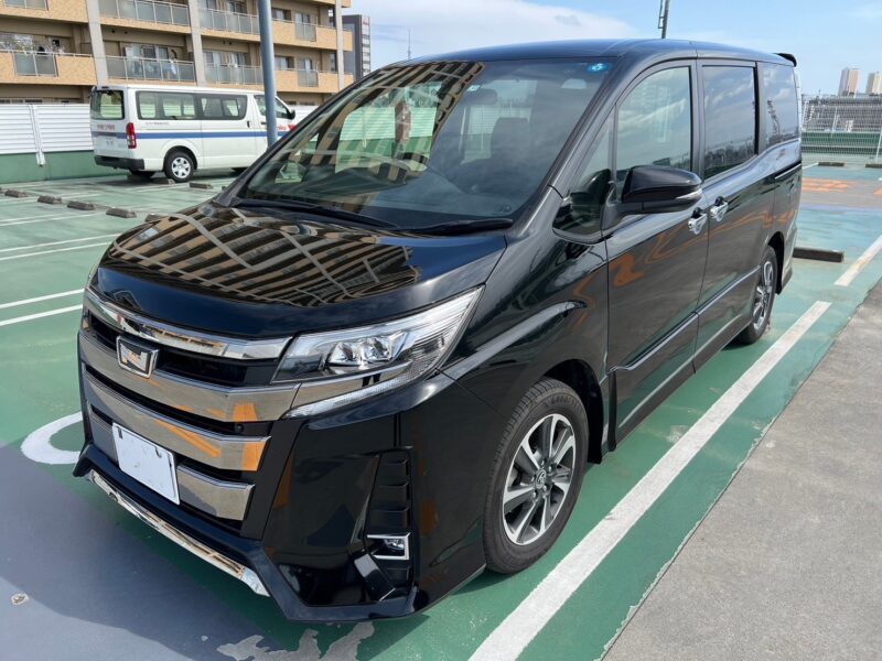 ノア2.0S i W xB Ⅱ★R4税金完納★極良極美★車検ロング★ALPINE後席モニター★両側電動スライドドア★走行中TV視聴★車線変更センサー★業界最安画像0