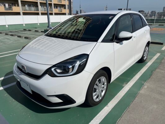 フィット1.5 e:HEVホーム★R5税金完納★低燃費★極良極美★車検ロング★車線変更センサー★衝突軽減ブレーキ★業界最安