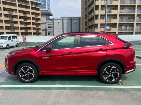 エクリプスクロス PHEV 2.4 P 4WD★R5税金完納★極良極美★最上級グレード★プラグインハイブリッド★充電コード付き★360°カメラ★ブラインドスポットモニター★衝突軽減ブレーキ★後方車両検知警告システム★業界最安画像3