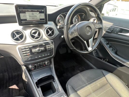 GLA180 オフロード★R5税金完納★極良極美★大人気★サンルーフ★ドラレコ★衝突軽減ブレーキ★クルーズコントロール★業界最安画像9