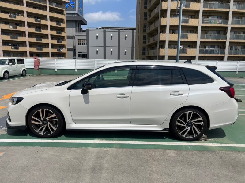 レヴォーグ2.0 GT-S アイサイト 4WD STIエアロ★R5税金完納★極良極美★STIエアロ★サンルーフ★運転支援システム★ドラレコ★走行中TV視聴★業界最安画像3