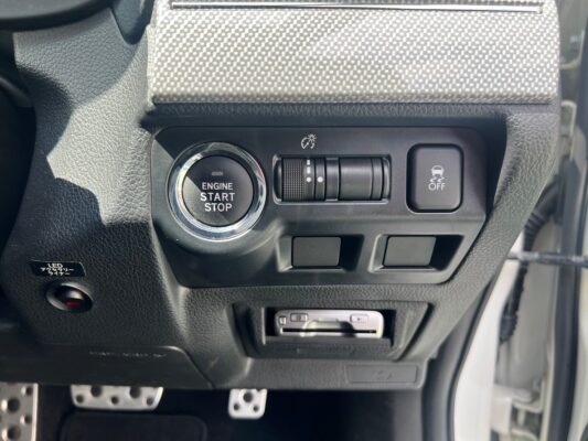 レヴォーグ2.0 GT-S アイサイト 4WD STIエアロ★R5税金完納★極良極美★STIエアロ★サンルーフ★運転支援システム★ドラレコ★走行中TV視聴★業界最安画像20