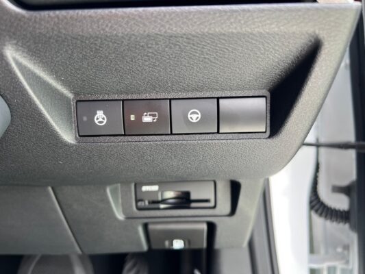 ノートオーラ1.2G レザーエディション★R5税金完納★新車同様★走行0.2万k★大型ディスプレイ★BOSEサウンドシステム★360°カメラ★ドラレコ★運転支援システム★ミラーモニター★業界最安画像18