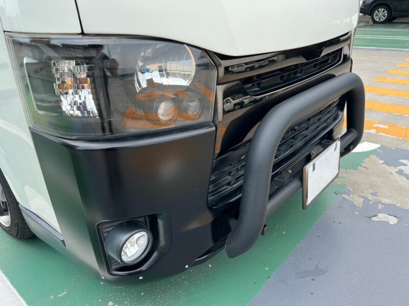 ハイエース2.0 スーパーGL ロング★R5税金完納★車検ロング★カスタム総額150万円以上★KB18アルミ★ジュエルヘッドランプ★ユーロボンネット★ルーフスポイラー★ローダウン★グリルガード★ベッドキッド★JBLスピーカー★ミラーモニター★その他カスタム多数★業界最安画像26