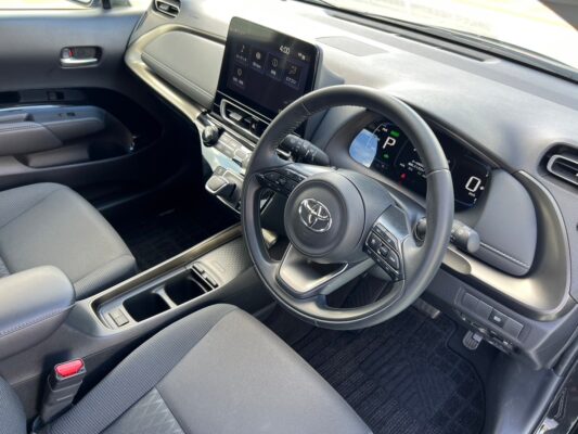アクア 1.5 Z ハイブリッド★R5税金完納★新車同様★ドラレコ前後★運転支援システム★10.5大型ディスプレイ★車検ロング★業界最安画像8