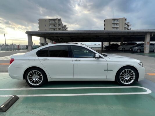 BMW 740i MスポーツPKG★R5税金完納★サンルーフ★ドラレコ★走行中TV視聴★極上車★業界最安画像4