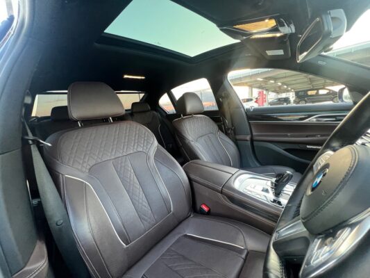 BMW 740e iパフォーマンス Mスポーツ★R5税金完納★サンルーフ★ドラレコ★360°カメラ★最高級セダン★装備充実★衝突軽減B★業界最安画像9