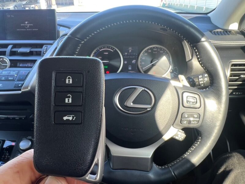 レクサスNX300h Iパッケージ★R5税金完納★極良極美★車検ロング★低走行★ドラレコ★走行中TV視聴★装備充実★大人気★業界最安画像27