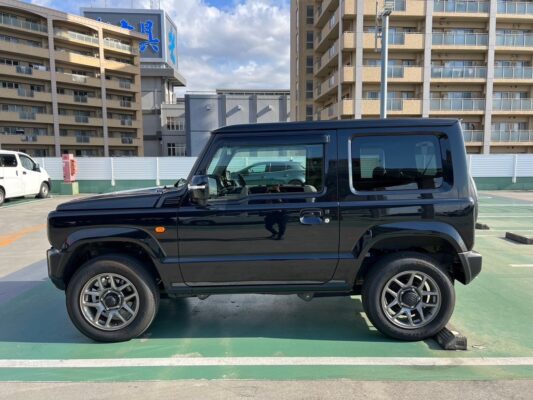ジムニー 660 XC 4WD 4AT★新車同様★走行0.6万k★R5税金完納★車検ロング★シートヒーター★ドラレコ★車線変更センサー★極良極美★業界最安画像3