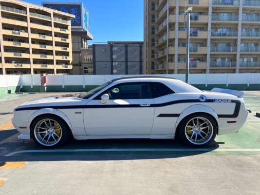ダッジ チャレンジャー SE★R5税金完納★エアロ★社外マフラー★MOPAR製エアインテーク★ロックフォード製スピーカー★グラントゼロアンプ★work emotion製19インチ★絶好調★業界最安画像3