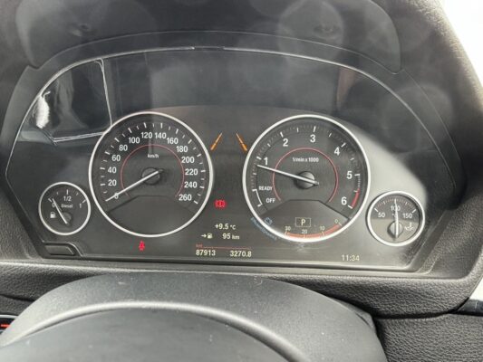 BMW 320d Mスポーツ★R5税金完納★極上車★ハーフレザーシート★衝突軽減ブレーキ★レーンアシスト★装備充実★びっくり価格画像14