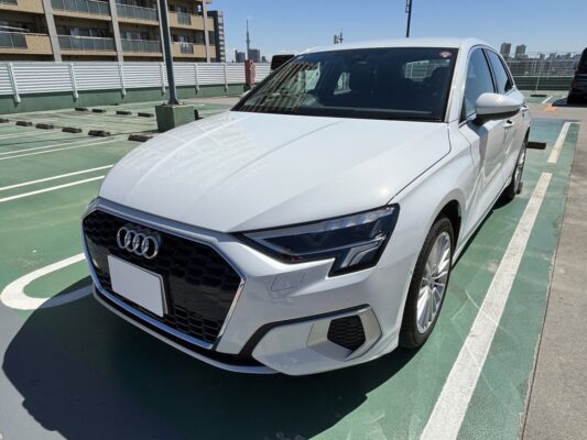 アウディ A3 アドバン30TFSI★新車同様★★R5税金完納★0.1万km★衝突軽減ブレーキ★レーンアシスト★現行型★メーターナビ★装備充実★業界最安