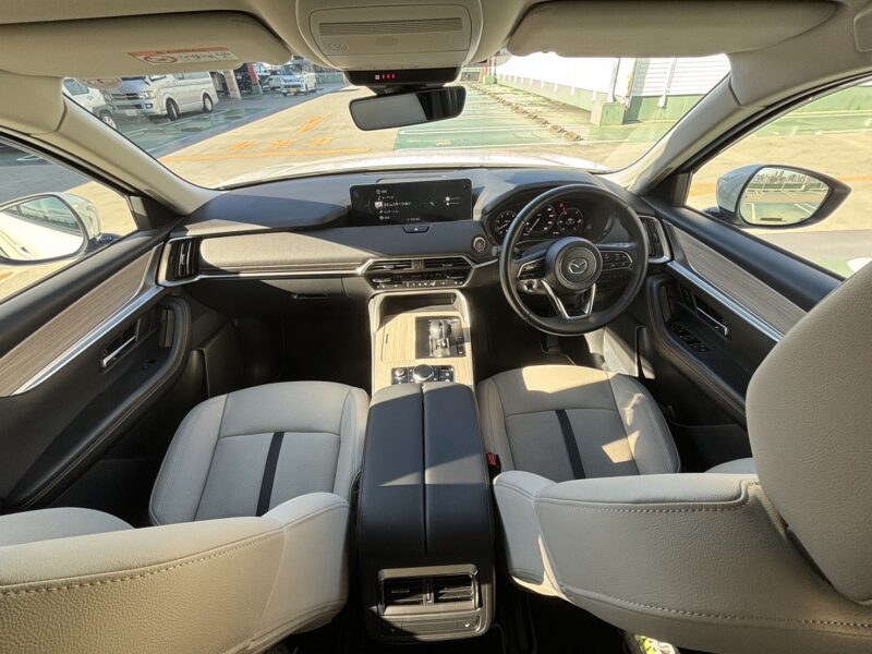 CX-60 25S Lパッケージ★R5税金完納★新車同様★走行0.8万k★極上車★シートヒーター★360°カメラ★衝突軽減ブレーキ★ホワイトレザーシート★装備充実★業界最安画像11
