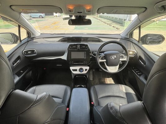 プリウス S ツーリングセレクション モデリスタ★R5税金完納★車検ロング★黒レザーシート★大人気★アダプティブクルーズ★パークアシスト★レーンアシスト★業界最安画像11