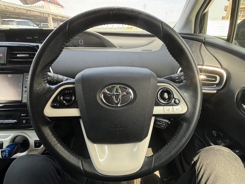 プリウス S ツーリングセレクション モデリスタ★R5税金完納★車検ロング★黒レザーシート★大人気★アダプティブクルーズ★パークアシスト★レーンアシスト★業界最安画像14