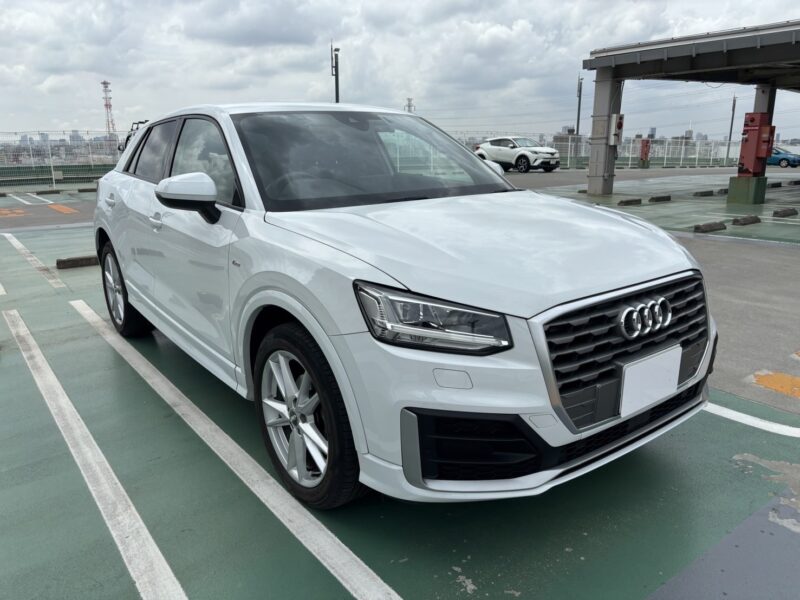 アウディ Q2 35TFSI シリンダーオンデマンドスポーツ SラインPKG★現行型★ワンオーナー★上級グレード★車検ロング★極上車★ハーフレザー★装備充実★業界最安画像1