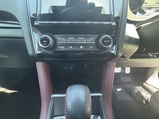WRX  S4 STI スポーツアイサイト セーフティプラス★トランクスポイラー付き★R5税金完納★ターボ★R レカロシート★レザーシート★業界最安画像19