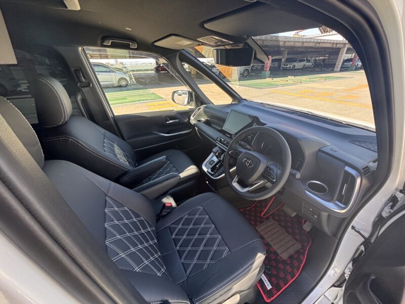 ヴォクシー S- Z KUHLレーシング コンプリート★R6税金完納★新車並み★KUHLコンプリート★エアサス★フルエアロ★19アルミ★360°カメラ★ミラーモニター★業界最安画像11