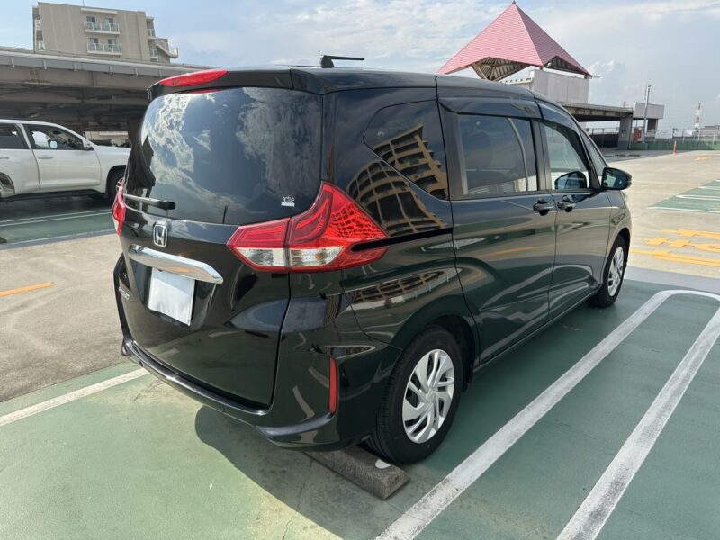 フリード 1.5 G★R7税金完納★車検ロング★ドラレコ★走行中TV視聴★シートヒーター★両側電動スライドドア★業界最安画像6