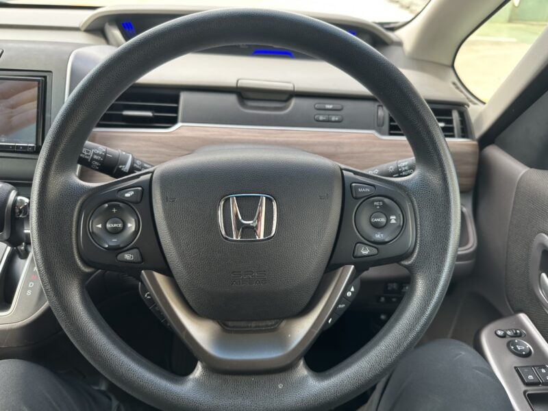 フリード 1.5 G★R7税金完納★車検ロング★ドラレコ★走行中TV視聴★シートヒーター★両側電動スライドドア★業界最安画像16